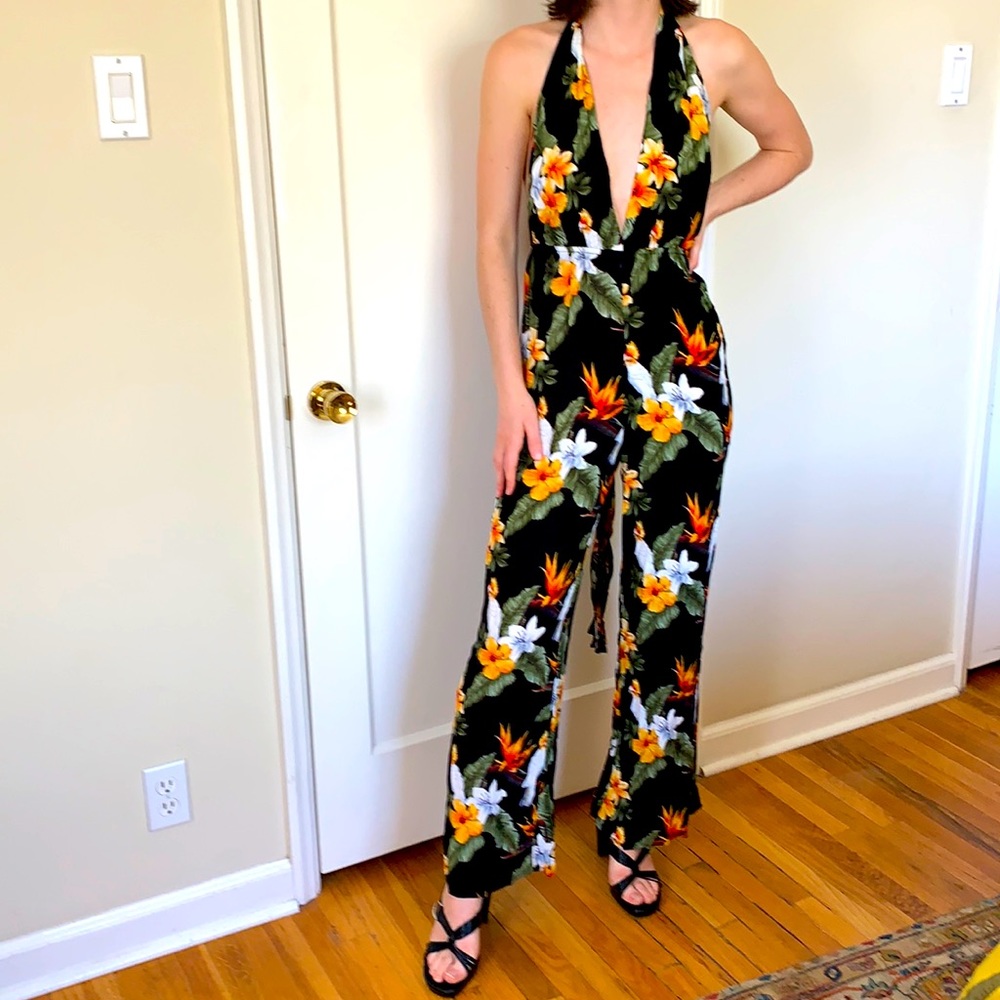 🎉 BOGO! 2/$12!  Sexy Forever21 Jumpsui